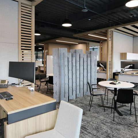 White Nomad System Felt PRO in middle of office.